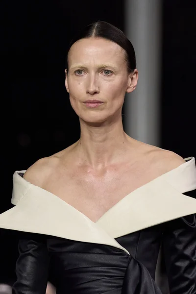 Look 20